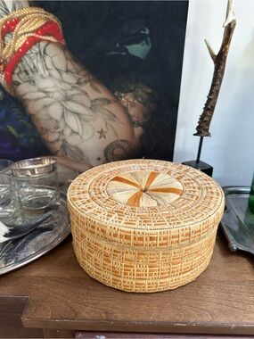 Vintage Handwoven Round Trinket Basket